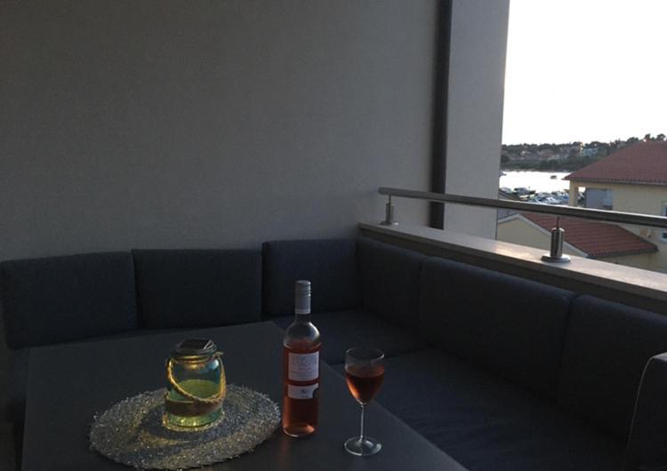 Jabuka Apartment บานโจเล ภายนอก รูปภาพ